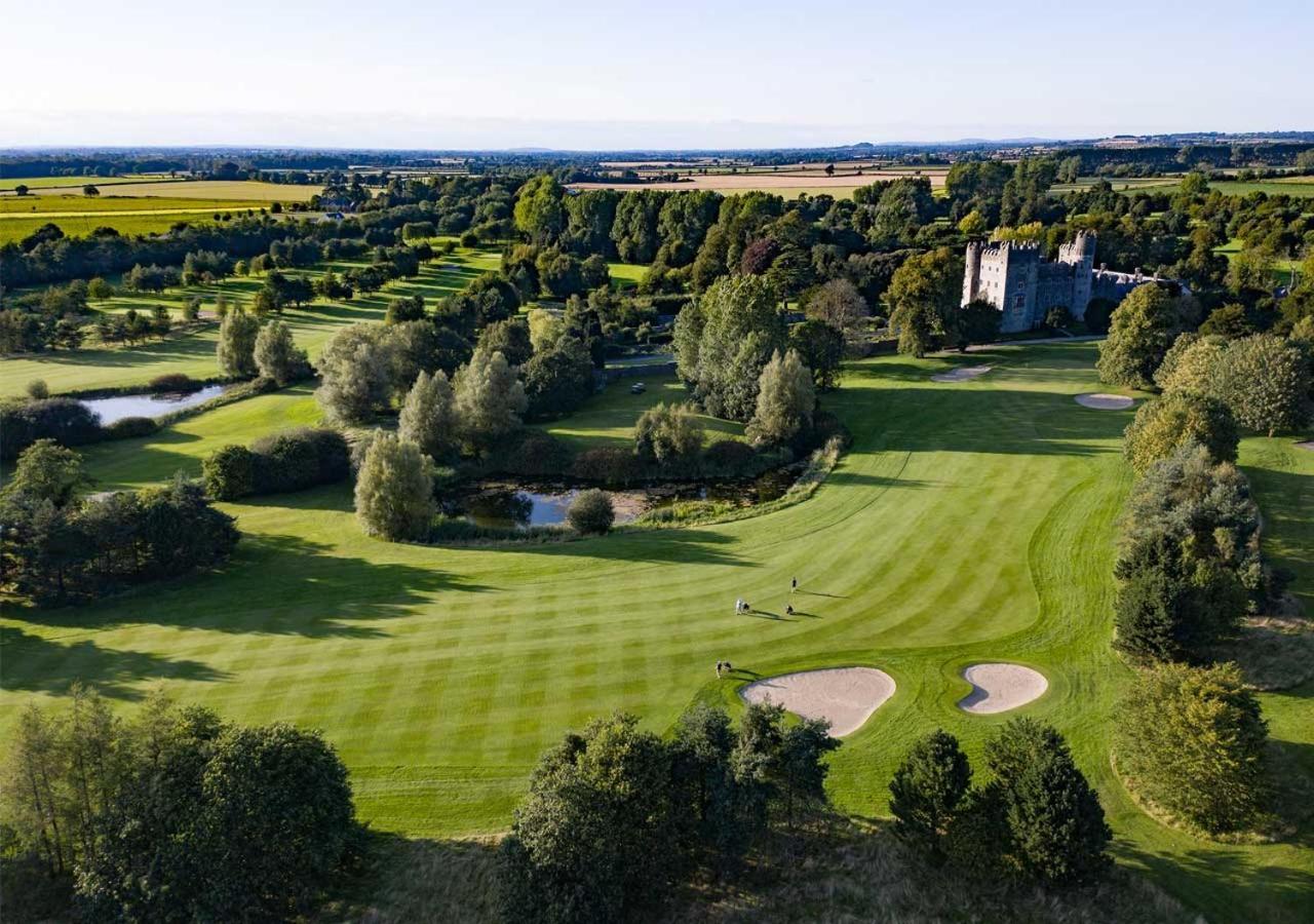 The Lodges At Kilkea Castle Exteriör bild